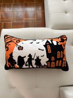 Halloween Decorative Lumbar Throw Pillow