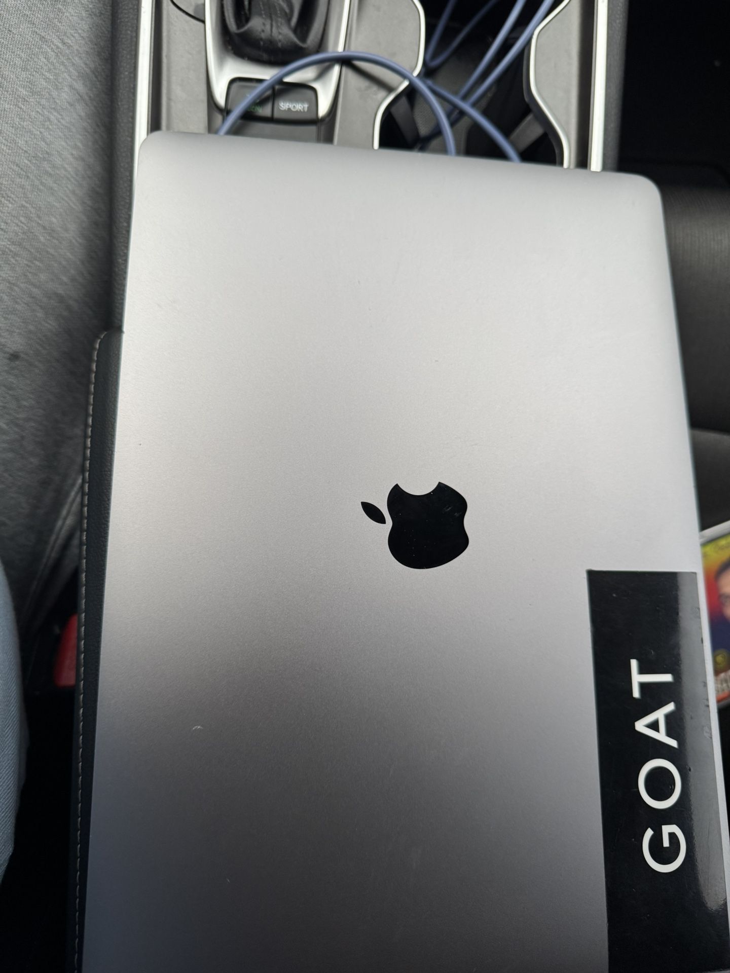 MACBOOK PRO 2020