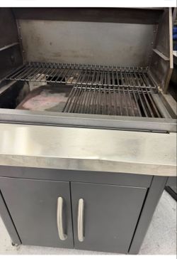 Treager pellet grill in good condition works great