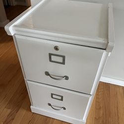 Wood 2-Drawer Filing Cabinet