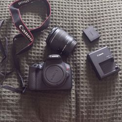 Canon EOS T7 Rebel