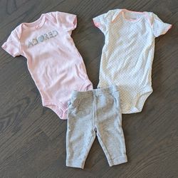 Carter's Baby Girl 3-Piece Bodysuits & Bottom Outfit Set, 0-3 Months