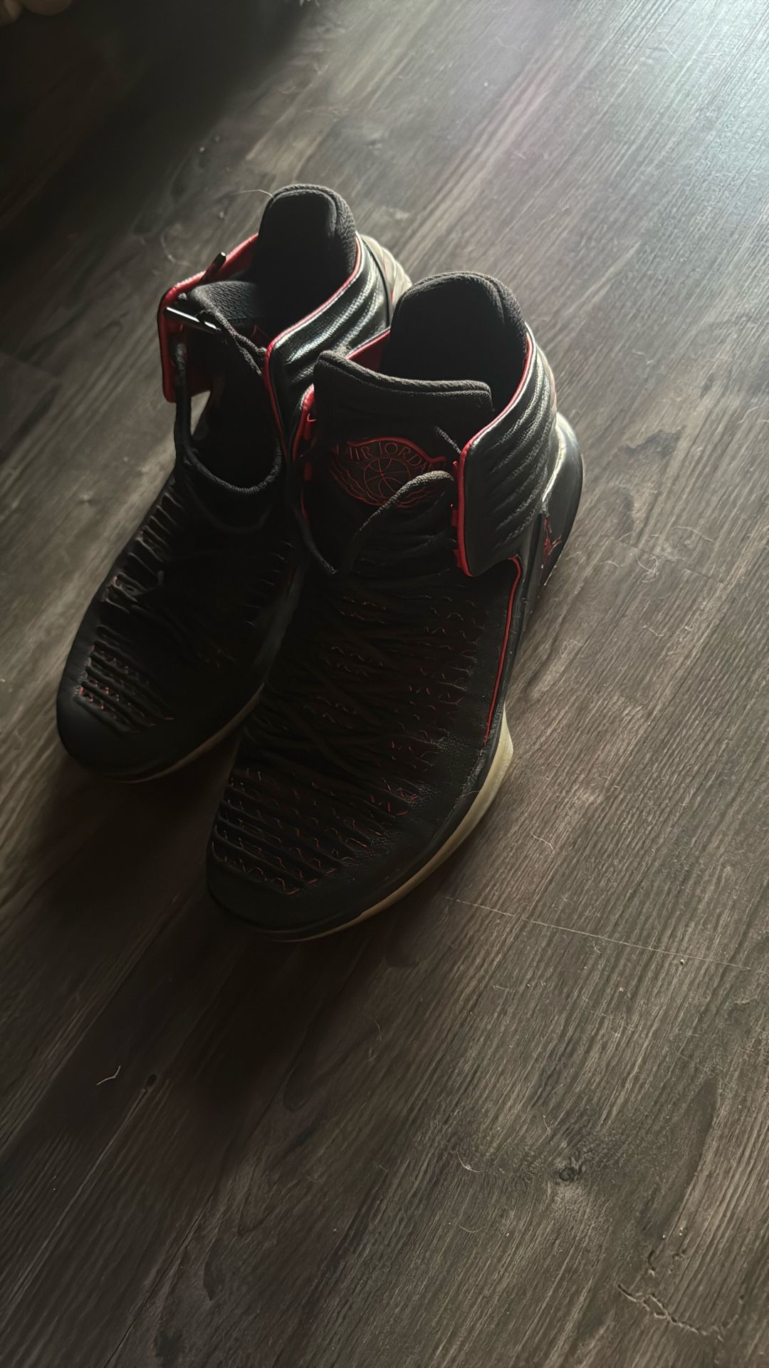 Air Jordan 32 Breds Size 10
