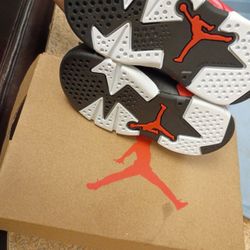 Jordan Retro 6 Size 5c