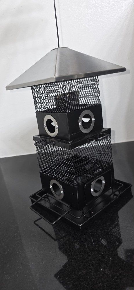 Retractable 2-Tier bird Feeder