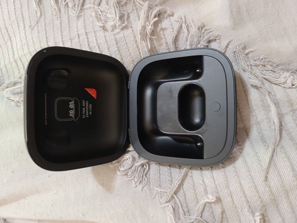 Powerbeats Pro Charging case.