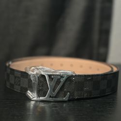 Dark Grey/Black Louis Vuitton Belt | M-L