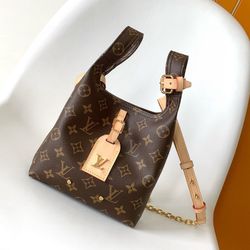 Women's Shoulder Bag