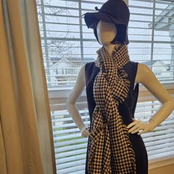 $25.00 - Women's Hat & Scarf/Shawl Wrap Combo!  100% Brown Wool Hat + 100% Acrylic  Scarf/Shawl Wrap In Gorgeous Houndstooth Print!