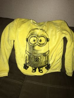 Minions Girls fuzzy sweater