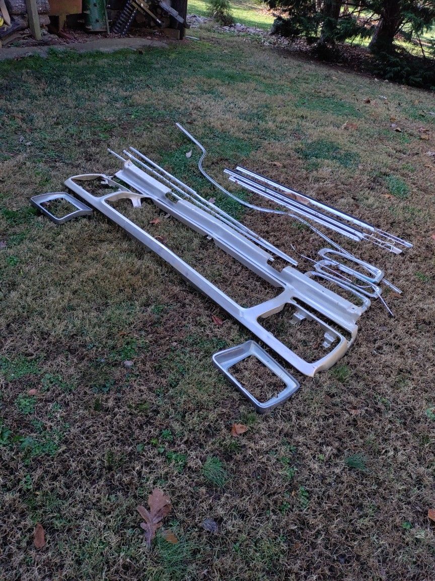 Parts For 78/79 F1 Ford Truck