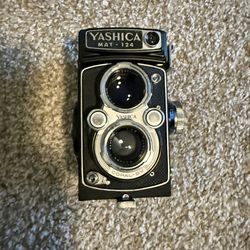 Yashica Mat-124 TLR camera