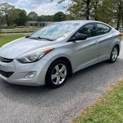2011 Hyundai Elantra 
