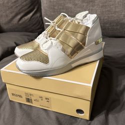 NEW MICHAEL KORS BECKETT TRAINER - Lasered Metallic