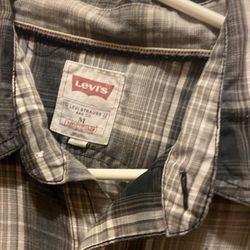 Mens Levi’s Shirt M