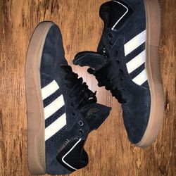 Tyshawn Jones ADIDAS Sz 9 $20