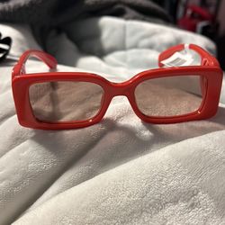 Gucci Women Red Sunglasses NWT 