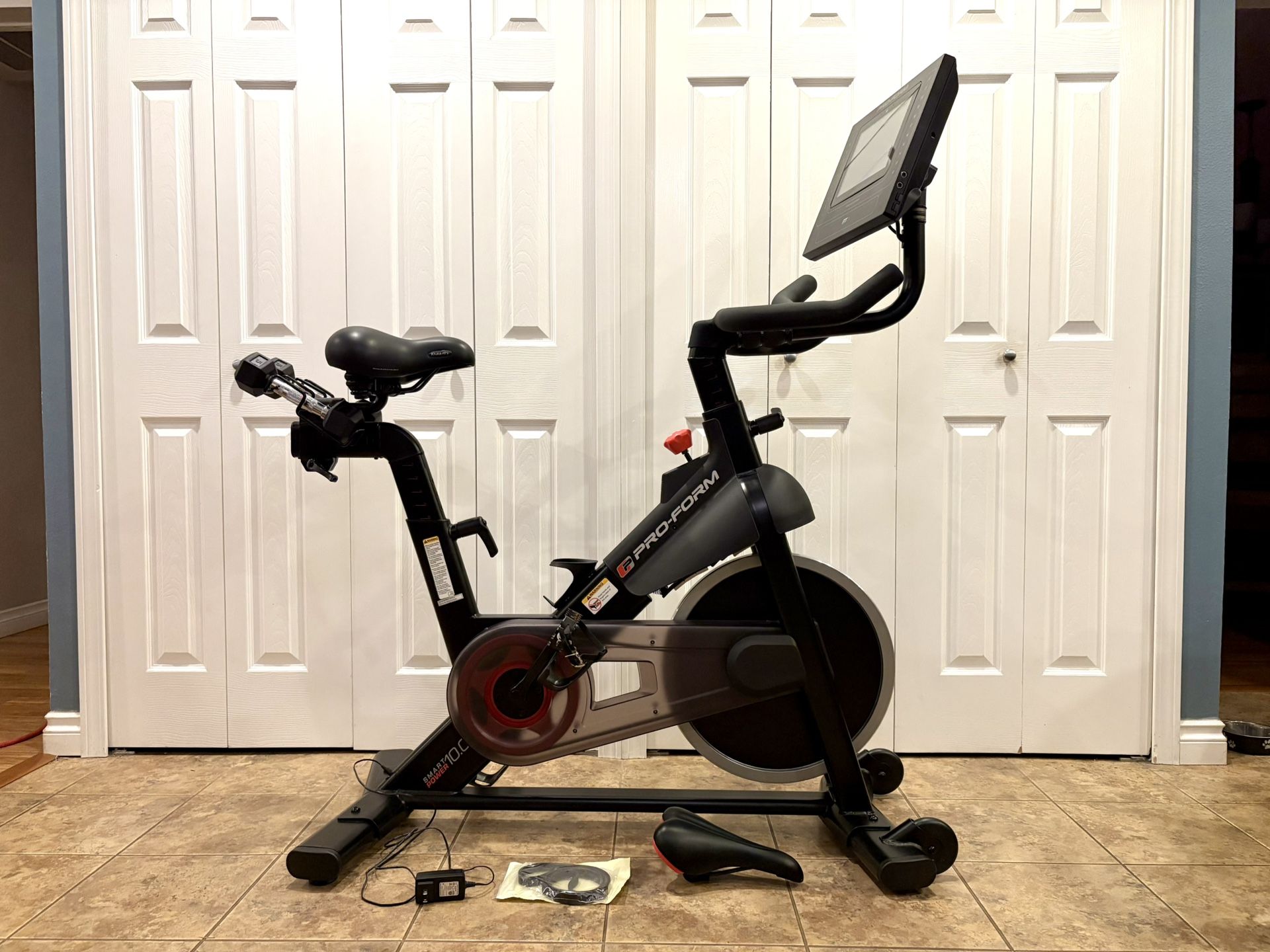 Excellent Condition! Pro-Form iFit Exercise Bike With 5lb dumbbells 
