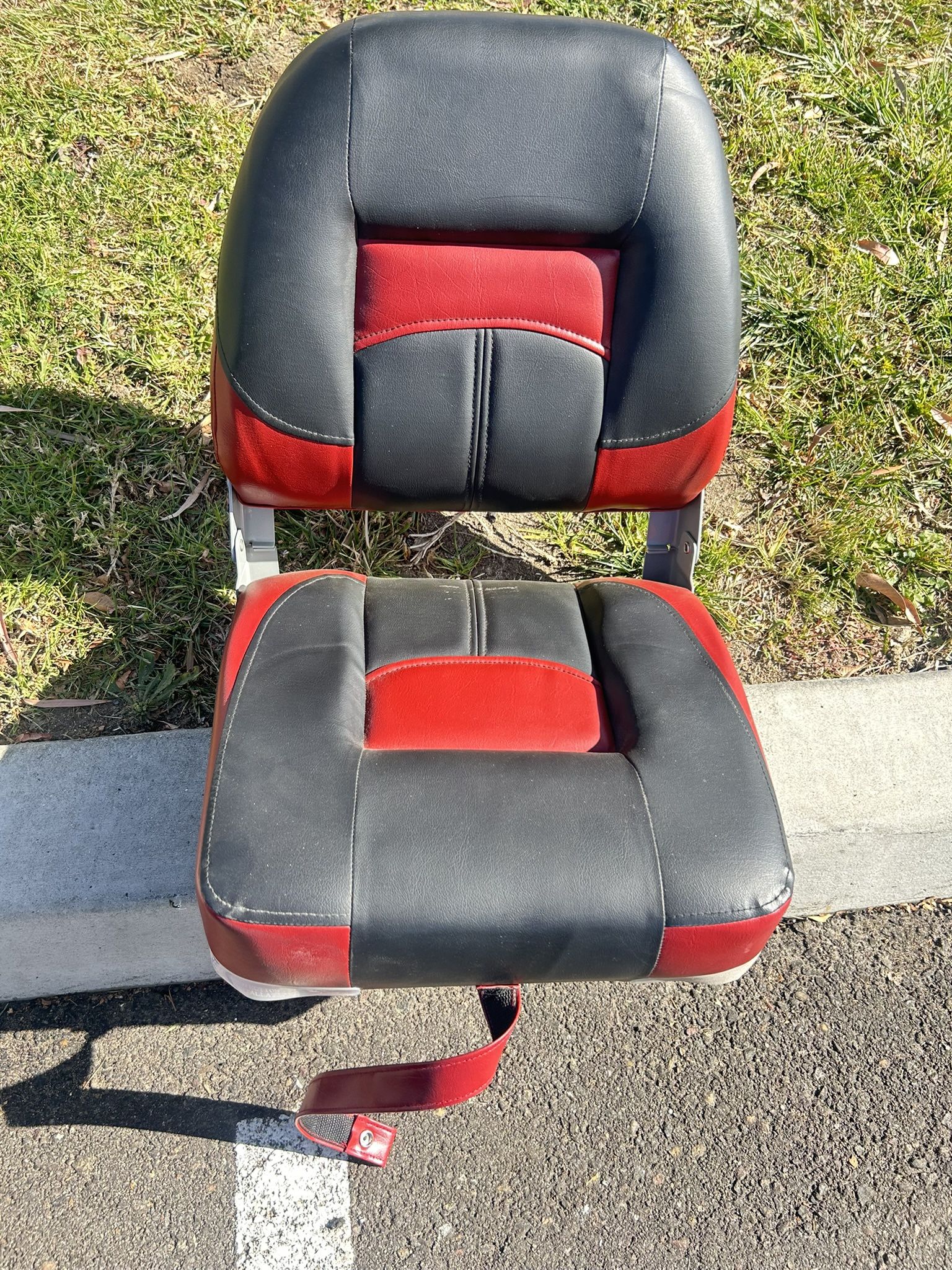 Boat seat