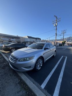 2011 Ford Taurus