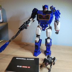 Transformers SX-02 Sonic Warrior Soundwave Battle Damage 