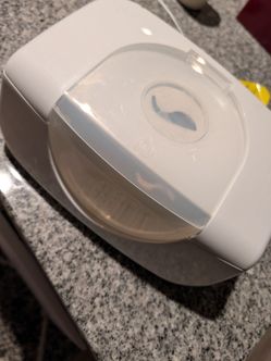 Munchkin Bright & Warm Wipe Warmer - White