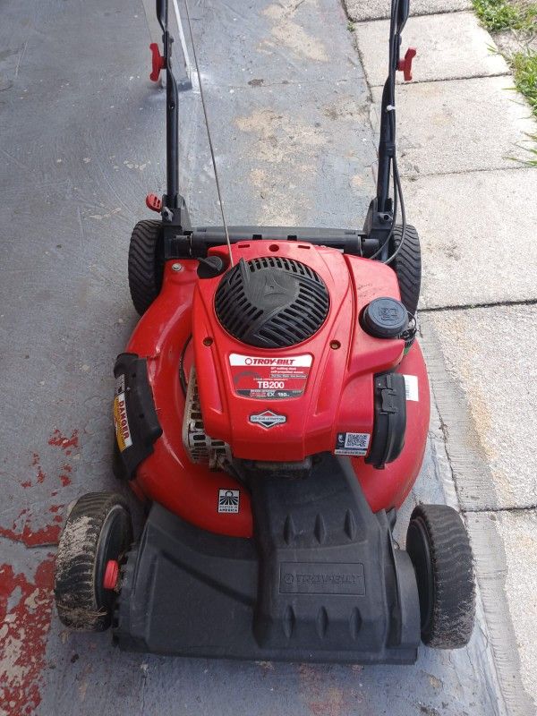 Troy Bilt 21" TB200 Self Propelled Mower 