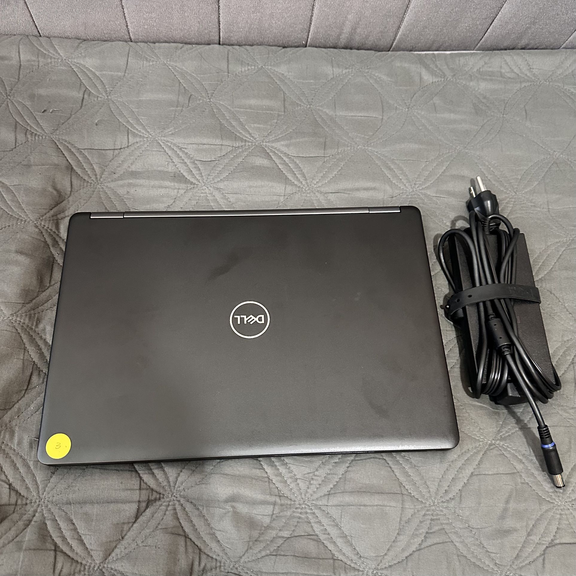 DELL LATITUDE 5490 CORE I7 VPRO 8TH GEN, 16GB RAM, 256GB SSD.