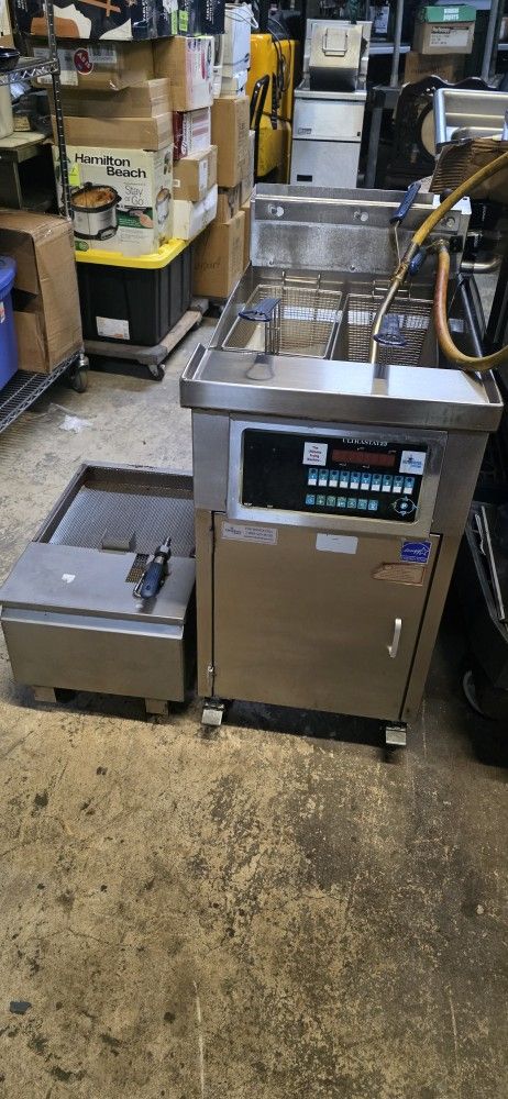 ULTRAFRYER 70LB GAS DEEP FRYER W/INFILTRATION SYSTEM