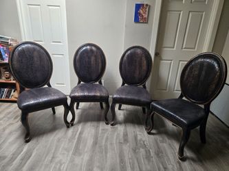 Set of 4 Elegant Upholstered Dining Chairs