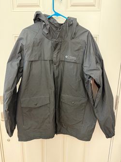 Columbia Sportswear Rain Jacket with Hood. Men’s size L