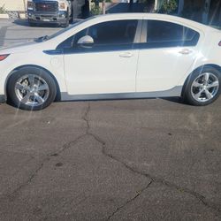 2013 Chevy Volt Premium 