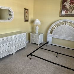White Wicker Furniture 