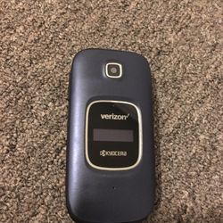 Kyocera Cadence Verizon Flip Phone S2720