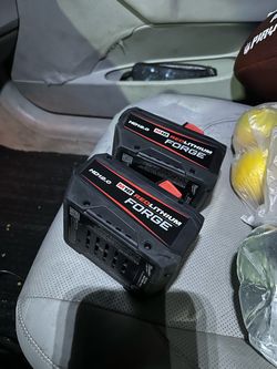 Milwaukee m18 12.0 forge battery new