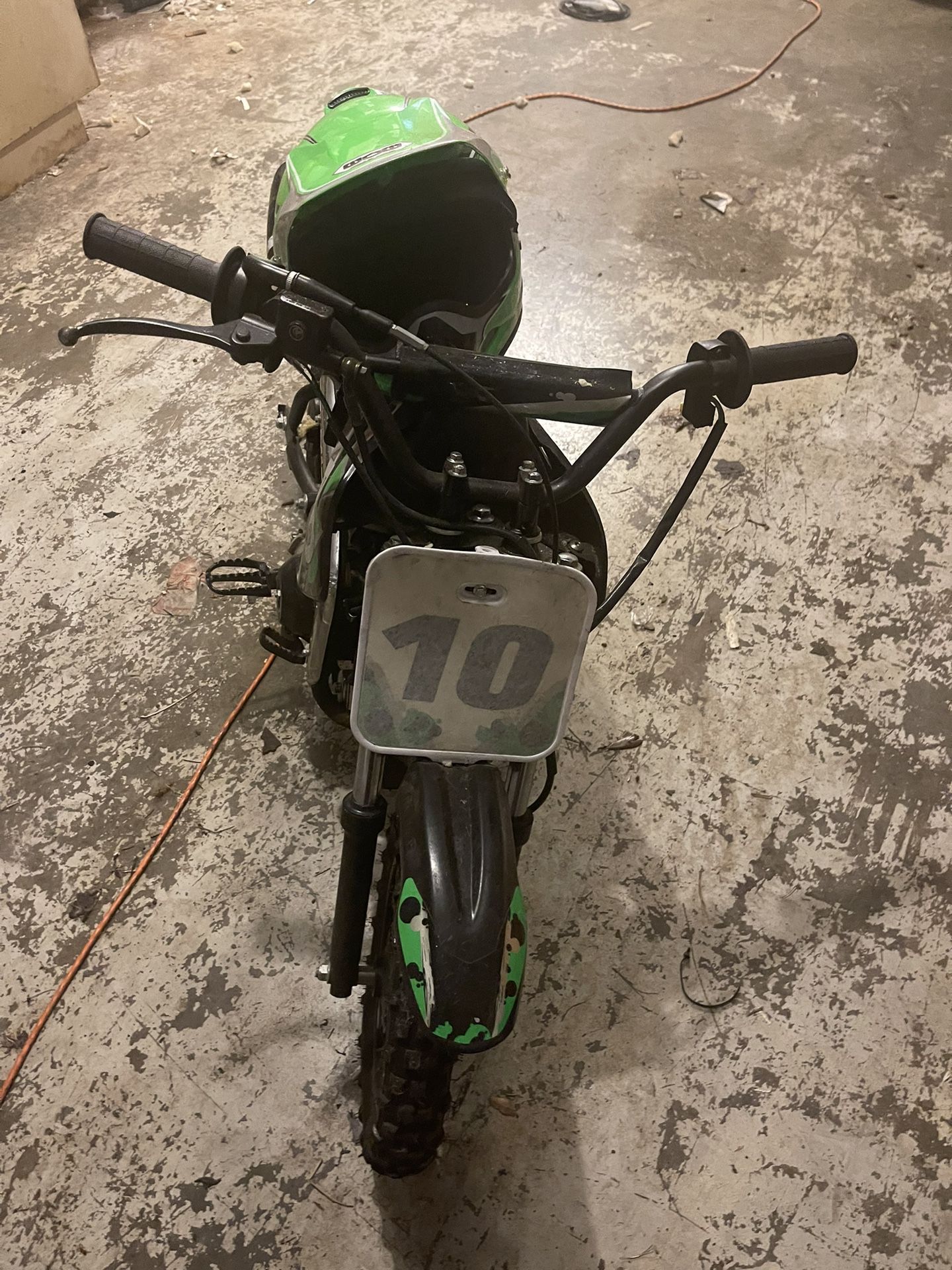 11O Dirt Bike