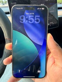 iPhone 15 Pro Max – 256GB – Factory Unlocked