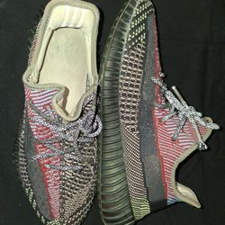 Yeezy Sply 350 V2 Size 11