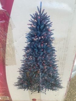 Christmas tree 7ft with lights