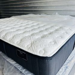 Colchón King Size  Stearns Foster 