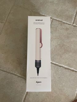 Dyson airstrait with case brand new