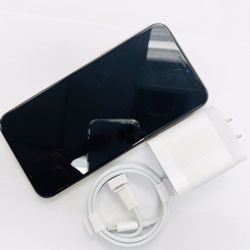 iPhone X (64gb) Unlocked with store warranty 