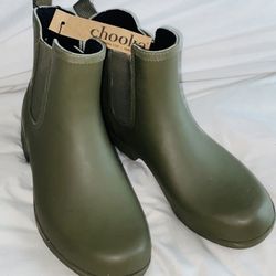 Chooka Women's Chelsea Eastlake (Green) Pull On Ankle Rain Boots 8 NEW. No Box. 