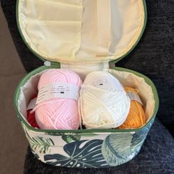 Small Crochet Starter Kit