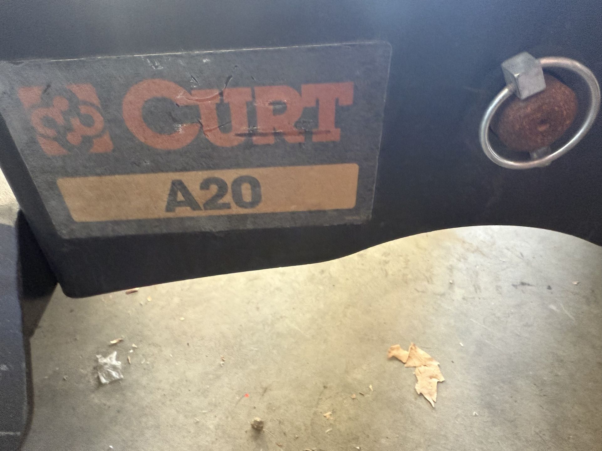 Curt A20 Fifth Wheel Hitch for Ford Factory Systems 