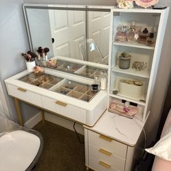 Elegant Off White Makeup Vanity Desk ( NO MIRROR)