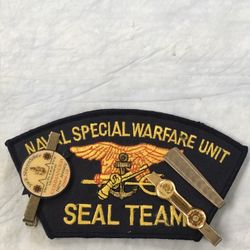 navy seal patch w/pins (clips)