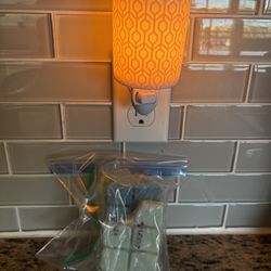 Wax Burner & 4 Scents, $15