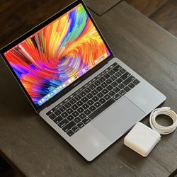 MacBook Pro 13” ( i7) - 16gb - 512gb 