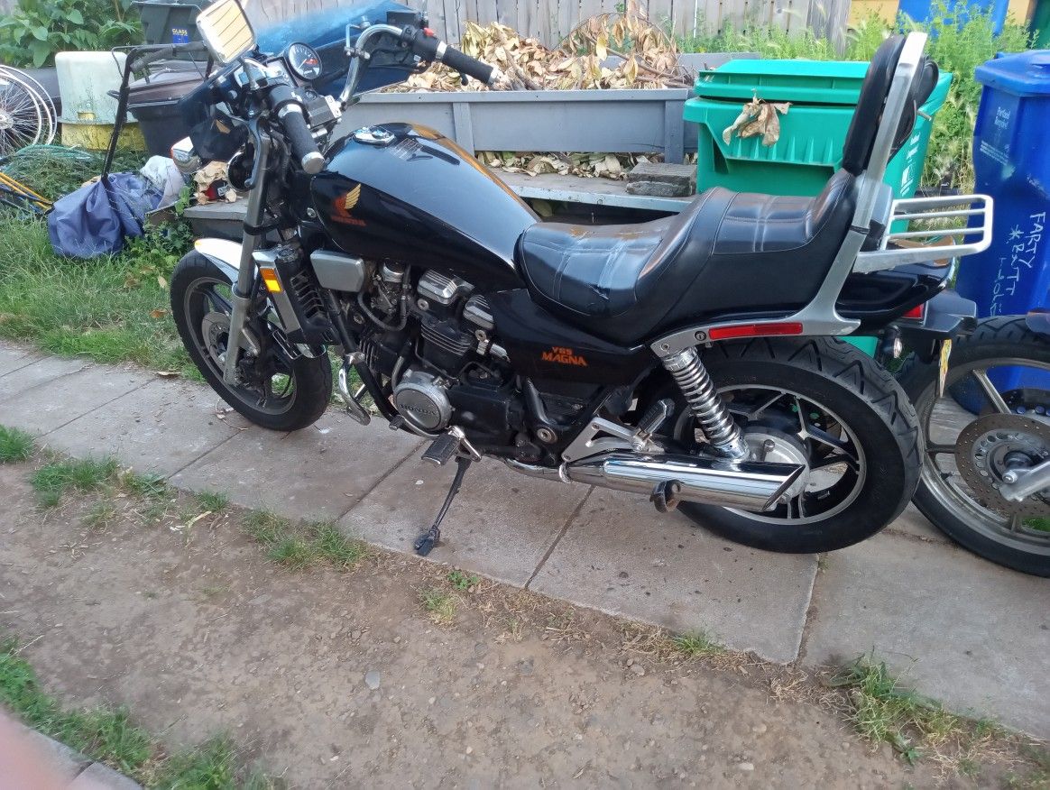 1984 Honda V65